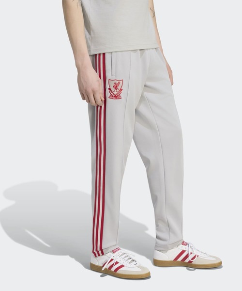 adidas(アディダス)の「リバプールFC オリジナルス トラックパンツ / アディダス adidas(スウェットパンツ・メンズ・グレー・XX-LARGE/XXX-LARGE/LARGE/MEDIUM/SMALL/X-LARGE)」の1枚目の写真