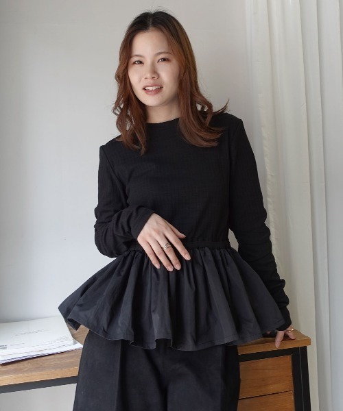 CORNERS(コーナーズ)の「異素材ペプラムトップス(Tシャツ/カットソー・レディース・ブラック・M)」の5枚目の写真