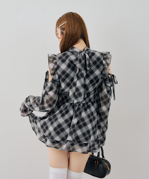 continuer de NICE CLAUP(コンティニューデナイスクラップ)の「肩あきリボンワンピース(ワンピース・レディース・ブラック/その他1/ブラック系その他/ブラウン系その他・FREE)」の8枚目の写真