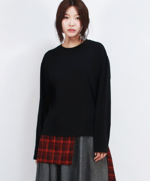 DEMARC(ドゥマーク)の「Layered Checkered Wrap Long Sleeve T-shirt Black(Tシャツ/カットソー・レディース・ブラック・FREE)」の2枚目の写真