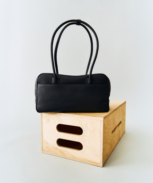 SIYAZU（シヤジュ）の「SIAC3137 Puff Bag_Black（ショルダーバッグ・レディース・ブラック・ONE）」の4枚目の写真