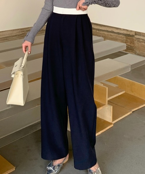 BIRTHDAY BASH(バースデイバッシュ)の「TEAGAN WAIST COLOR TUCK PANTS(ティーガン ウエストカラータックパンツ)(スラックス・レディース・グレー/ネイビー/ブラック・M/S/L)」の3枚目の写真