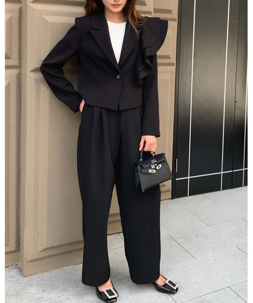 BIRTHDAY BASH(バースデイバッシュ)の「TEAGAN WAIST COLOR TUCK PANTS(ティーガン ウエストカラータックパンツ)(スラックス・レディース・グレー/ネイビー/ブラック・M/S/L)」の14枚目の写真
