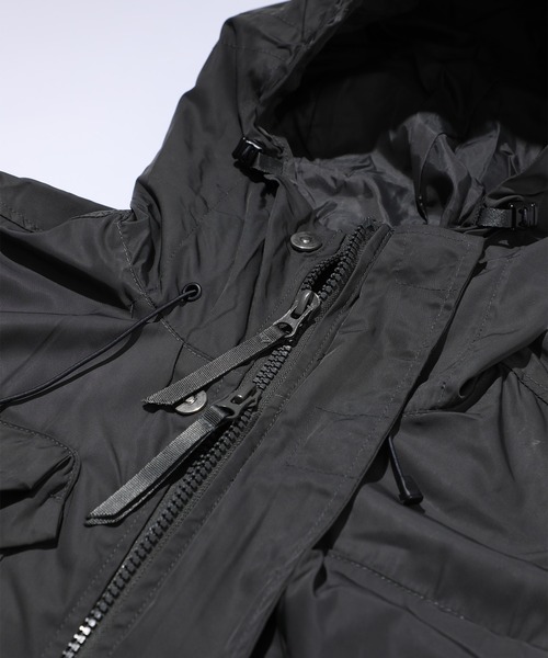 MAISON CLUB(メゾンクラブ)の「【MAISON CLUB】Tech Hunting Mountain Parka / テックハンティングマウンテンパーカー SNF(マウンテンパーカー・メンズ・グレー・M/L)」の6枚目の写真