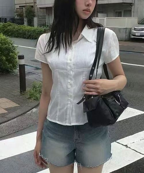 Girly Doll(ガーリードール)の「レギュラーカラー切り替えデザインブラウス(シャツ/ブラウス・レディース・ブラック/ホワイト・FREE)」の8枚目の写真