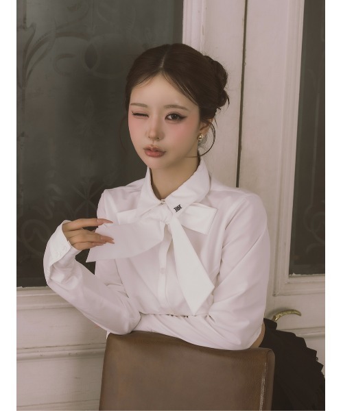 Darich(ダーリッチ)の「DDクラシカル2WAYリボンブラウス(シャツ/ブラウス・レディース・サックスブルー/ブラック/ホワイト・FREE)」の12枚目の写真