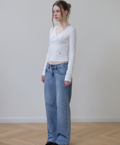ROSEFRANTZ（ロゼフランツ）の「Wrap V-neck Long Sleeve [Ivory]（Tシャツ/カットソー・レディース・アイボリー・OS）」の3枚目の写真