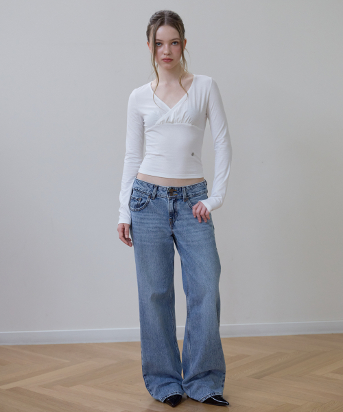 ROSEFRANTZ（ロゼフランツ）の「Wrap V-neck Long Sleeve [Ivory]（Tシャツ/カットソー・レディース・アイボリー・OS）」の4枚目の写真