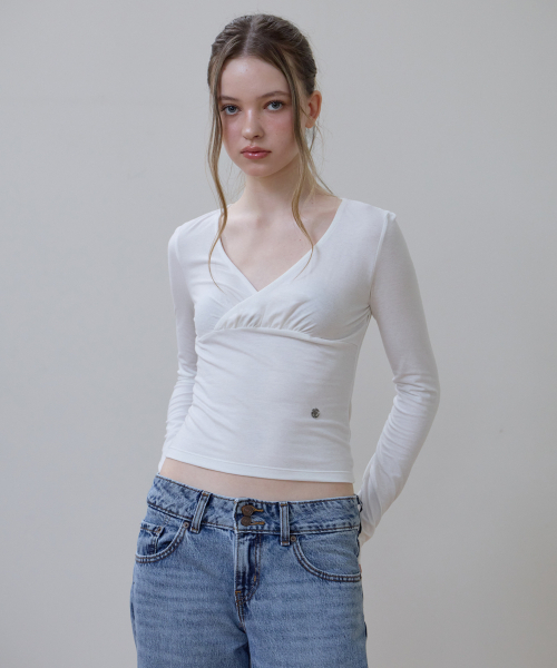 ROSEFRANTZ（ロゼフランツ）の「Wrap V-neck Long Sleeve [Ivory]（Tシャツ/カットソー・レディース・アイボリー・OS）」の6枚目の写真