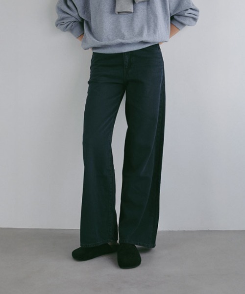 ETRE TOKYO(エトレトウキョウ)の「Levi's CINCH WIDE LEG(デニムパンツ・レディース・ブルー/ブラック/ライトブルー・25/27/26)」の1枚目の写真