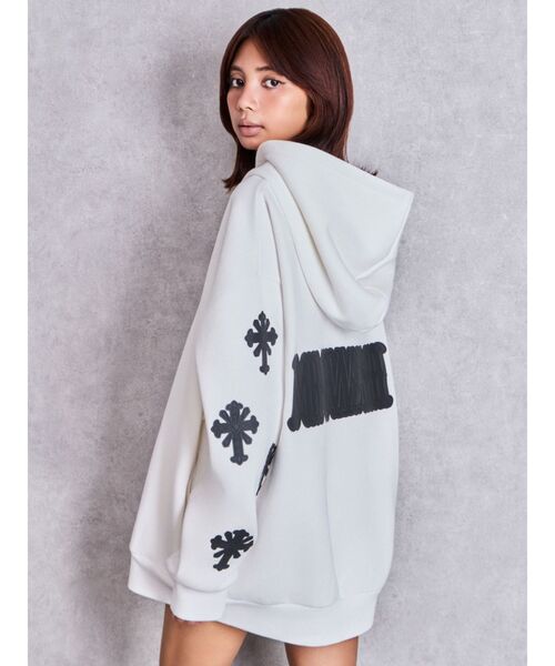 GYDA（ジェイダ）の「sacred edge cross patchスウェットBIGパーカー（パーカー・レディース・ピンク/オフホワイト/ミント/ブラック・FREE）」の12枚目の写真