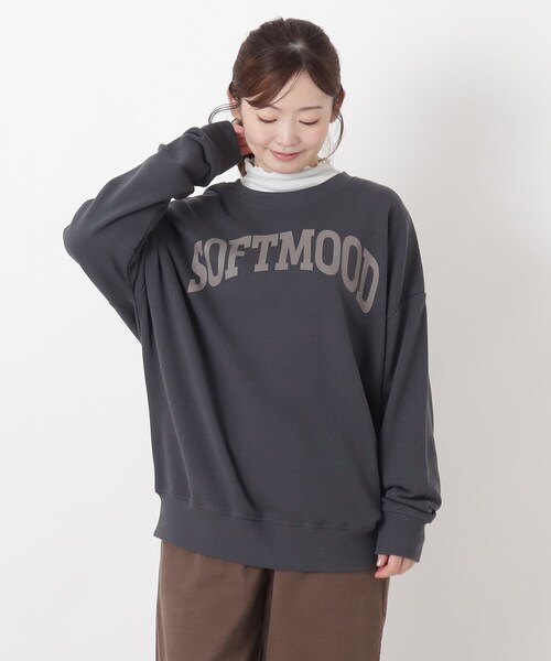 one'sterrace(ワンズテラス)の「コットンミニ裏毛ロゴプルオーバー(スウェット・レディース・グレー系4/ネイビー系5/アイボリー系8/ブラック系8・02)」の4枚目の写真