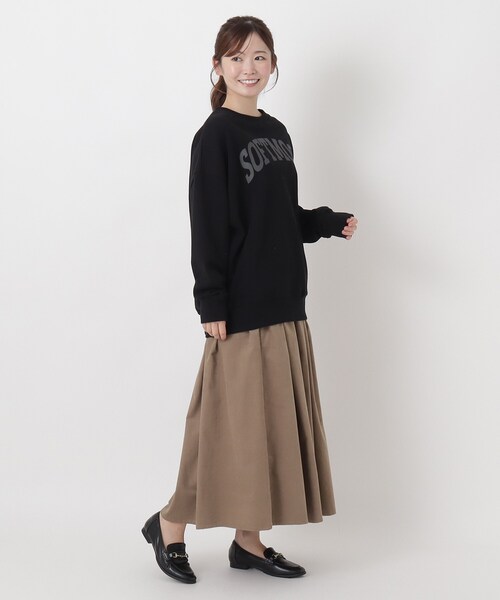 one'sterrace(ワンズテラス)の「コットンミニ裏毛ロゴプルオーバー(スウェット・レディース・グレー系4/ネイビー系5/アイボリー系8/ブラック系8・02)」の20枚目の写真