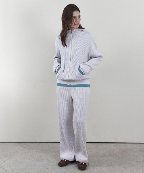 WEDNESDAYOASISFORWOMEN(ウェンズデー オアシス フォー ウーマン)の「ワッフルハイネックフードジップアップ_WHITE MELANGE(WB6OT14)(パーカー・レディース・ホワイト×グレー・FREE)」の3枚目の写真