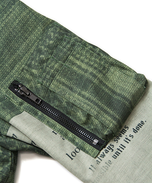 JACKROSE（ジャックローズ）の「脱着フードアフガンストール転写リバーシブルMA-1　（MA-1・メンズ・カーキ・L/M/XL）」の7枚目の写真