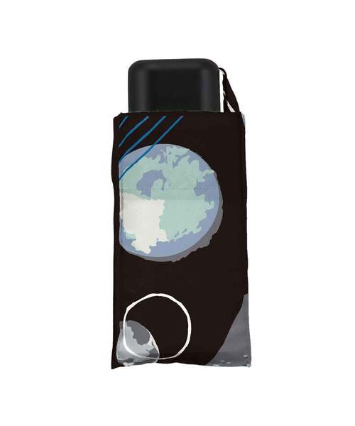 KiU(キウ)の「タイニーアンブレラ【1】(折りたたみ傘・レディース・グリーン/ブラック系その他/オフホワイト/ブラック/ホワイト系その他/ネイビー/ドット/ブルー系その他/カラフル/ホワイト×ブラック/アーミー/ブラック系その他4/ブラックミックス/マルチ/グレー系カモフラージュ/インディゴブルー/ブラック系その他2/ブラック×ホワイト/ブルー系その他2/ホワイト系その他2・FREE)」の7枚目の写真