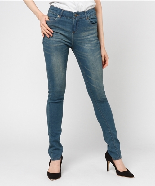 GeeRA（ジーラ）の「美ラインストレッチスキニーデニムパンツ（デニムパンツ・レディース・ブラック系その他/ネイビー/ブラック/ダークインディゴブルー/ダークネイビー/インディゴブルー・58/64/70/61/67/73）」の16枚目の写真