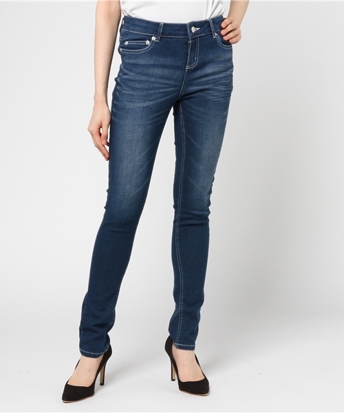 GeeRA（ジーラ）の「美ラインストレッチスキニーデニムパンツ（デニムパンツ・レディース・ブラック系その他/ネイビー/ブラック/ダークインディゴブルー/ダークネイビー/インディゴブルー・58/64/70/61/67/73）」の17枚目の写真