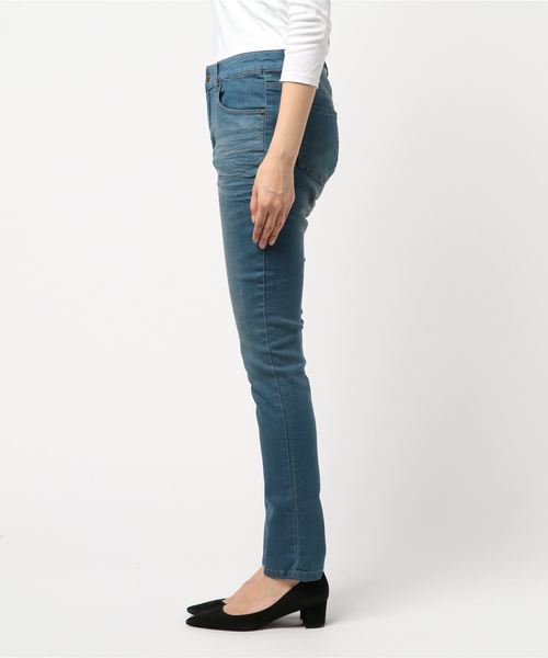 GeeRA（ジーラ）の「美ラインストレッチスキニーデニムパンツ（デニムパンツ・レディース・ブラック系その他/ネイビー/ブラック/ダークインディゴブルー/ダークネイビー/インディゴブルー・58/64/70/61/67/73）」の7枚目の写真