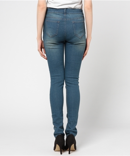 GeeRA（ジーラ）の「美ラインストレッチスキニーデニムパンツ（デニムパンツ・レディース・ブラック系その他/ネイビー/ブラック/ダークインディゴブルー/ダークネイビー/インディゴブルー・58/64/70/61/67/73）」の9枚目の写真