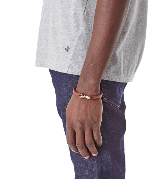 DAILY STANDARD by SANDINISTA（デイリースタンダードバイサンディニスタ）の「S Hook Leather Bracelet / オイルドレザーブレスレット（ブレスレット・メンズ・ブラック/ブラウン・MEDIUM/SMALL）」の4枚目の写真