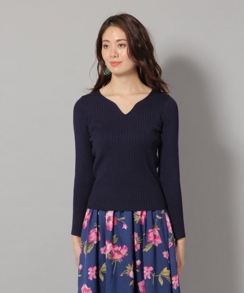 Andemiu（アンデミュウ）の「ハートネックワイドリブプルオーバー788824（ニット/セーター・レディース・イエロー/グリーン/ネイビー/ホワイト/ライトグレー・FREE）」の12枚目の写真