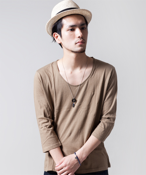 NANO universe（ナノユニバース）の「プレミアムスウィートU-neckTee7/S（Tシャツ/カットソー・メンズ・ホワイト/トップグレー/チャコール/ラベンダー/スモークピンク/ライトパープル/パープル/ターコイズブルー/ネイビー/グリーン/ベージュ/オリーブ/マスタード/ボルドー/オレンジ/ダークグレー/ブラック・38/40/42）」の6枚目の写真