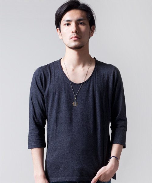 NANO universe（ナノユニバース）の「プレミアムスウィートU-neckTee7/S（Tシャツ/カットソー・メンズ・ホワイト/トップグレー/チャコール/ラベンダー/スモークピンク/ライトパープル/パープル/ターコイズブルー/ネイビー/グリーン/ベージュ/オリーブ/マスタード/ボルドー/オレンジ/ダークグレー/ブラック・38/40/42）」の5枚目の写真