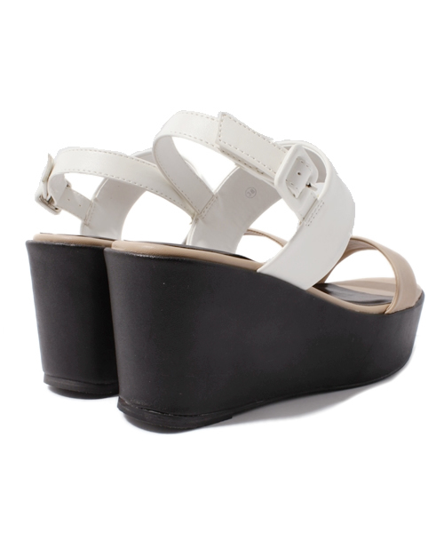 CIAOPANIC（チャオパニック）の「バイカラーウェッジサンダル（サンダル・レディース・ホワイト系その他・37/38/36）」の4枚目の写真