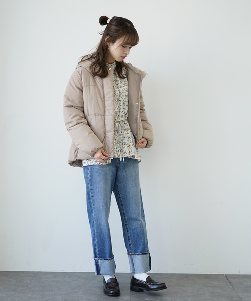 earth music&ecology(アースミュージックアンドエコロジー)の「・ファイバーダウンマウンテンパーカー 〇(マウンテンパーカー・レディース・ブラック/ベージュ/ネイビー・M/L)」の4枚目の写真