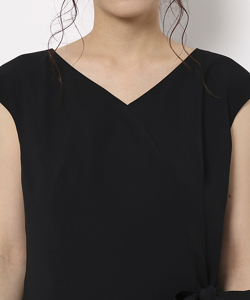 Rose Tiara（ローズティアラ）の「カシュクール風フレアワンピース（ドレス・レディース・ブラック/ベージュ・46/40/42/38）」の13枚目の写真