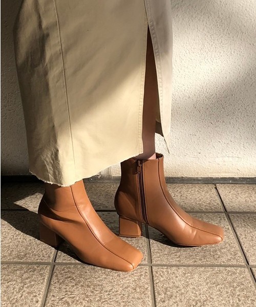 TODAYFUL（トゥデイフル）の「アシンメトリーチノスカート（スカート・レディース・ベージュ/キナリ・36inch/38inch）」の6枚目の写真