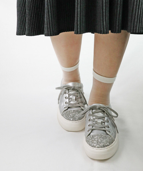 MODE KAORI(モードカオリ)の「グリッターコンビスニーカー(スニーカー・レディース・ブラック/シルバー/ホワイト/ネイビー/ボルドー・22.5cm/23cm/23.5cm/24cm/24.5cm)」の17枚目の写真
