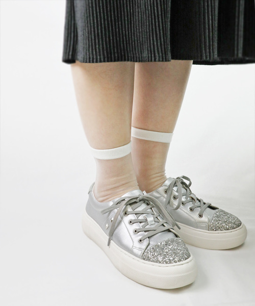 MODE KAORI(モードカオリ)の「グリッターコンビスニーカー(スニーカー・レディース・ブラック/シルバー/ホワイト/ネイビー/ボルドー・22.5cm/23cm/23.5cm/24cm/24.5cm)」の13枚目の写真