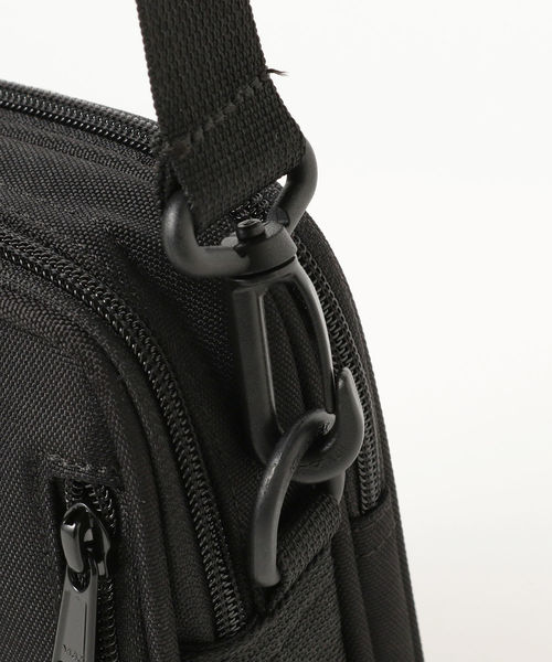 Carhartt（カーハート）の「CARHARTT / イセンシャル バッグ（ショルダーバッグ・メンズ・ブラウン/ブラック/オリーブ・ONE SIZE）」の16枚目の写真