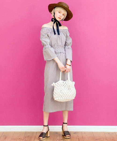 archives（アルシーヴ）の「シャーリングチェックワンピース（ワンピース・レディース・ブラック/ブラウン・MEDIUM）」の2枚目の写真