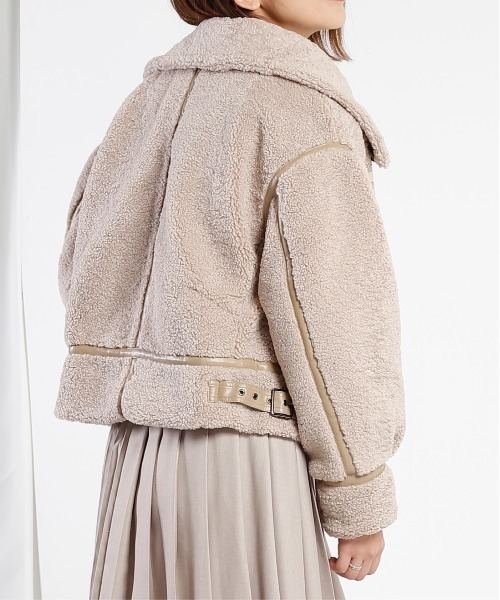 kha:ki(カーキ)の「「KHA:KI / カーキ」ミリタリーボアジャケット" B3 BOA JACKET"(ミリタリージャケット・レディース・ブラック/ブラウン/グレー・1/2)」の14枚目の写真