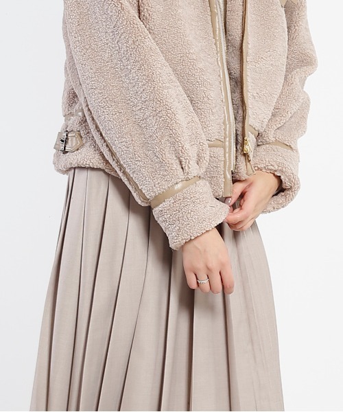 kha:ki(カーキ)の「「KHA:KI / カーキ」ミリタリーボアジャケット" B3 BOA JACKET"(ミリタリージャケット・レディース・ブラック/ブラウン/グレー・1/2)」の16枚目の写真