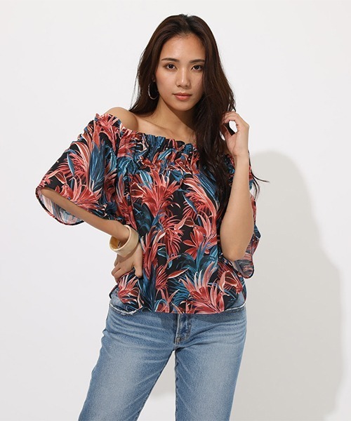 セール Off Shoulder Flower Leaf Top オフショルダーフラワーリーフトップス シャツ ブラウス Azul By Moussy アズールバイマウジー のファッション通販 Zozotown