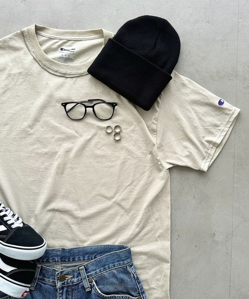 Champion(チャンピオン)の「【Champion Authentic T-SHIRTS】チャンピオン オーバーサイズ コットン 無地 1/2スリーブ 半袖 Tシャツ(Tシャツ/カットソー・メンズ・ホワイト/ブラック/ネイビー/杢グレー/ダークグリーン/マルーン/パープル/サンドベージュ/ライトブルー/チャコールグレー/アッシュグレー・S/M/L/XL)」の6枚目の写真