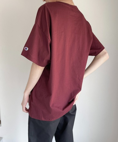 Champion(チャンピオン)の「【Champion Authentic T-SHIRTS】チャンピオン オーバーサイズ コットン 無地 1/2スリーブ 半袖 Tシャツ(Tシャツ/カットソー・メンズ・ホワイト/ブラック/ネイビー/杢グレー/ダークグリーン/マルーン/パープル/サンドベージュ/ライトブルー/チャコールグレー/アッシュグレー・S/M/L/XL)」の15枚目の写真