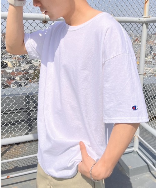 Champion(チャンピオン)の「【Champion Authentic T-SHIRTS】チャンピオン オーバーサイズ コットン 無地 1/2スリーブ 半袖 Tシャツ(Tシャツ/カットソー・メンズ・ホワイト/ブラック/ネイビー/杢グレー/ダークグリーン/マルーン/パープル/サンドベージュ/ライトブルー/チャコールグレー/アッシュグレー・S/M/L/XL)」の18枚目の写真