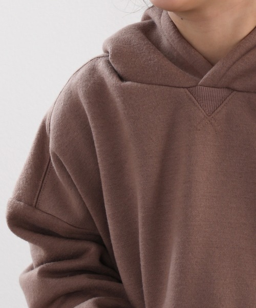 classicalelf（クラシカルエルフ）の「キッズ ビッグシルエットプルオーバーパーカー(長袖)（パーカー・キッズ・ブラック/ベージュ/グレー/モカ/ライトカーキ・130/140/150）」の16枚目の写真