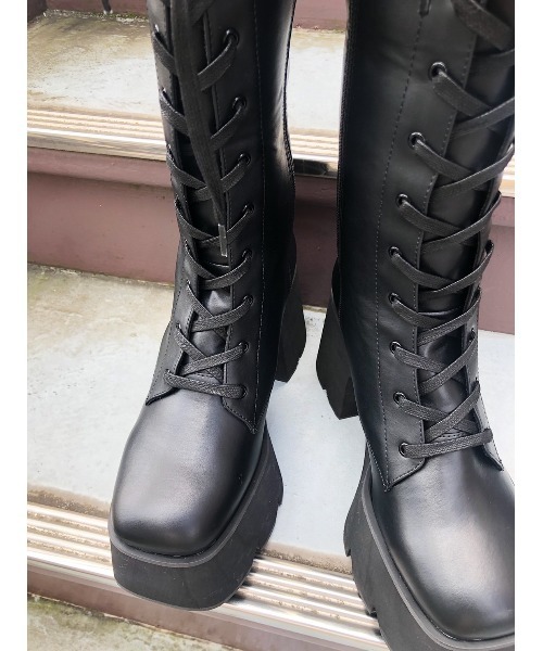 FIG&VIPER（フィグアンドバイパー）の「レースUPロングブーツ（ブーツ・レディース・ブラック・MEDIUM/LARGE/SMALL）」の3枚目の写真