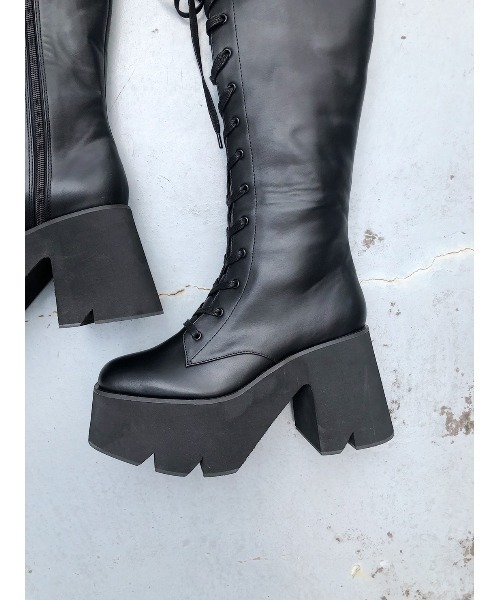 FIG&VIPER（フィグアンドバイパー）の「レースUPロングブーツ（ブーツ・レディース・ブラック・MEDIUM/LARGE/SMALL）」の2枚目の写真