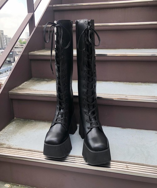 FIG&VIPER（フィグアンドバイパー）の「レースUPロングブーツ（ブーツ・レディース・ブラック・MEDIUM/LARGE/SMALL）」の6枚目の写真