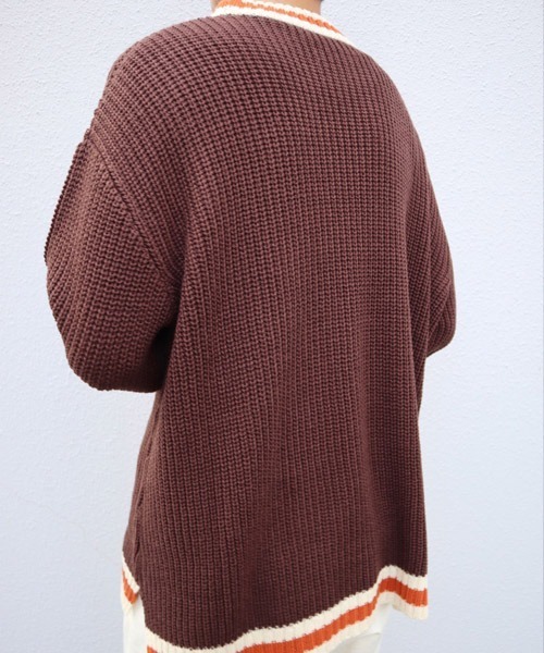 Air Tokyo（エアートウキョー）の「ローゲージ オーバーサイズ ニット  【ファッションインフルエンサー風早ゆうた × AIR TOKYOコラボ】 ビッグシルエット セーター クルーネック（ニット/セーター・メンズ・ブラック/グレー/ブラウン・FREE）」の22枚目の写真