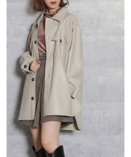 dazzlin（ダズリン）の「レザーライクCPO【WEB限定】（テーラードジャケット・レディース・ブラック/ベージュ/モカ・FREE）」の3枚目の写真