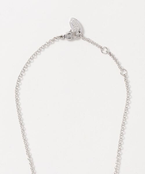 Vivienne Westwood(ヴィヴィアンウエストウッド)の「63020224/NEW TINY ORB PENDANT(ネックレス・レディース・シルバー/グリーン・FREE)」の3枚目の写真