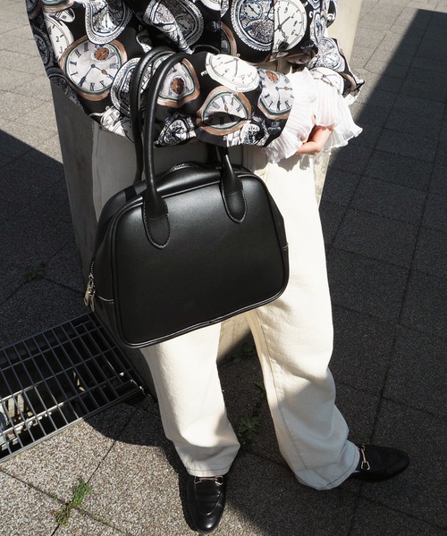 kutir（クティール）の「2WAYボストンバッグ（ボストンバッグ・レディース・ブラック/ブルーグレー/モカ/アイボリー/カーキ・FREE）」の3枚目の写真